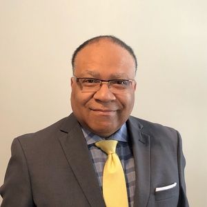 Meet your Posher, Kenneth